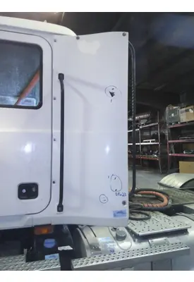 MACK CXU613 CAB EXTENSION