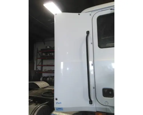 MACK CXU613 CAB EXTENSION