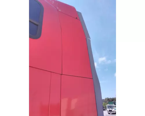 MACK CXU613 CAB EXTENSION