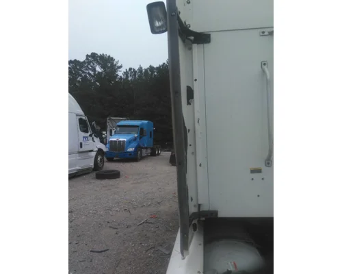 MACK CXU613 CAB EXTENSION