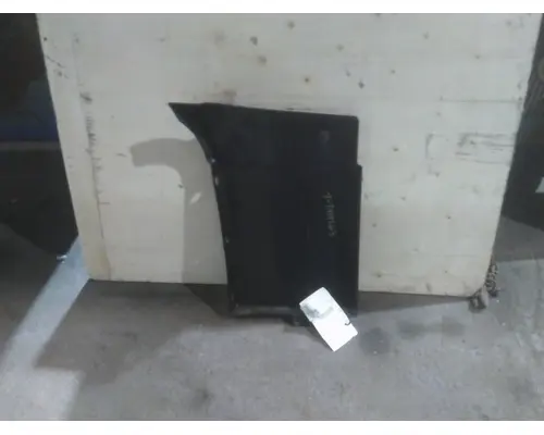 MACK CXU613 CAB EXTENSION