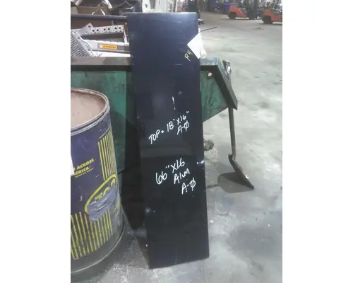 MACK CXU613 CAB EXTENSION