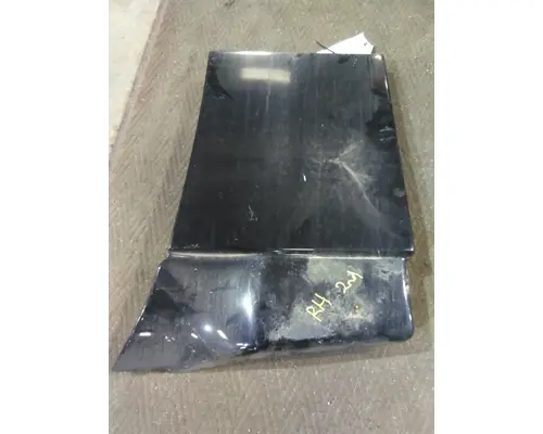 MACK CXU613 CAB EXTENSION