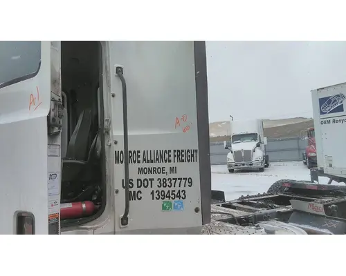 MACK CXU613 CAB EXTENSION