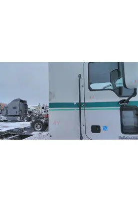MACK CXU613 CAB EXTENSION