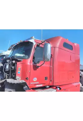 MACK CXU613 CAB