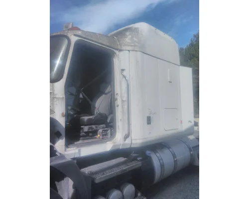 MACK CXU613 CAB