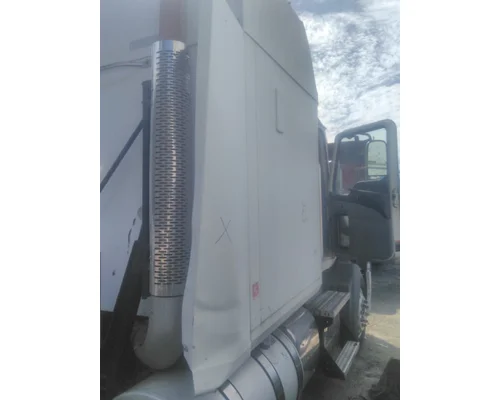MACK CXU613 CAB