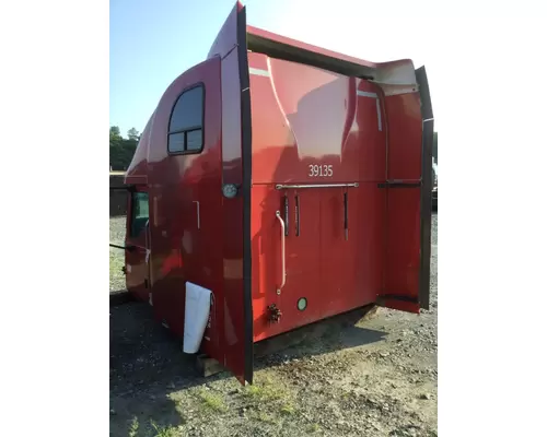 MACK CXU613 CAB