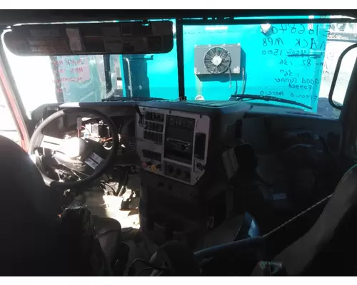 MACK CXU613 CAB