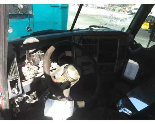 MACK CXU613 CAB