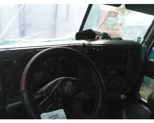 MACK CXU613 CAB