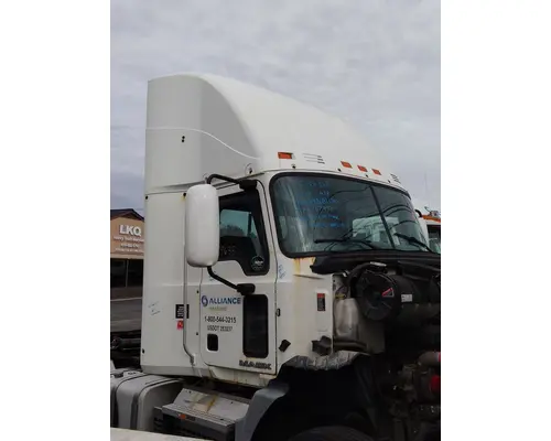 MACK CXU613 CAB