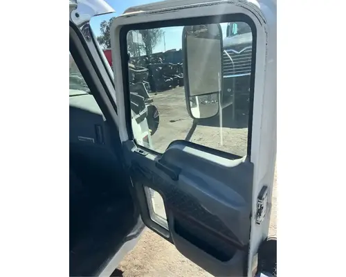 MACK CXU613 Cab Assembly