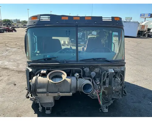 MACK CXU613 Cab Assembly