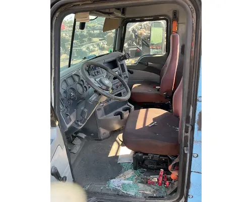 MACK CXU613 Cab Assembly