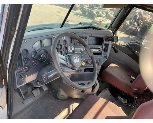 MACK CXU613 Cab Assembly