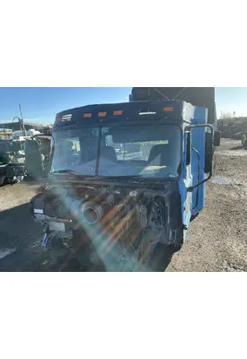 MACK CXU613 Cab Assembly