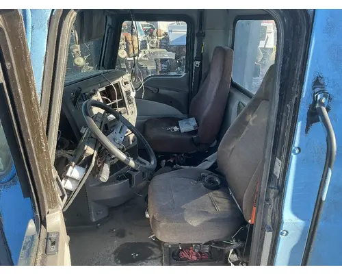 MACK CXU613 Cab Assembly