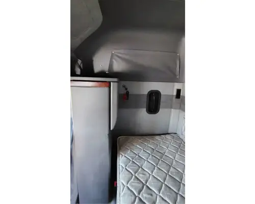 MACK CXU613 Cab Assembly