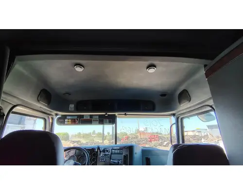 MACK CXU613 Cab Assembly