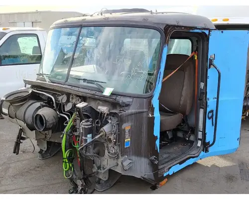 MACK CXU613 Cab Assembly