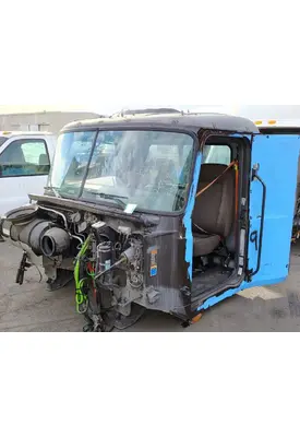 MACK CXU613 Cab Assembly
