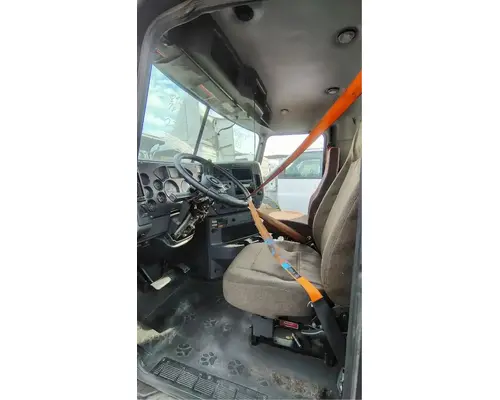 MACK CXU613 Cab Assembly