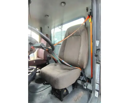 MACK CXU613 Cab Assembly