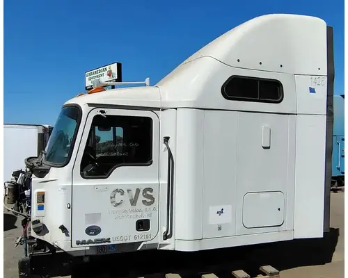 MACK CXU613 Cab Assembly