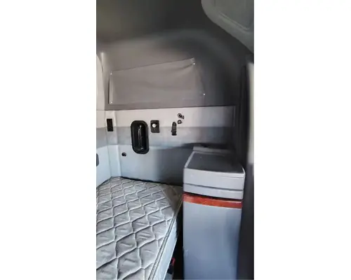 MACK CXU613 Cab Assembly