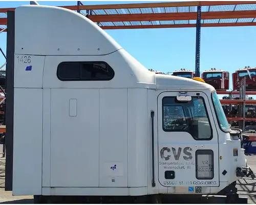 MACK CXU613 Cab Assembly