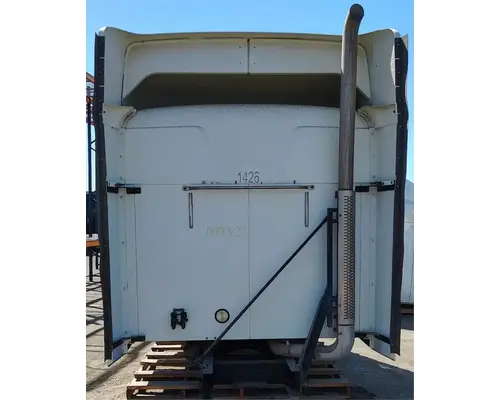 MACK CXU613 Cab Assembly