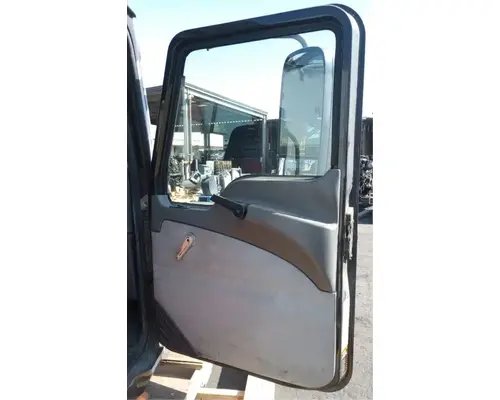 MACK CXU613 Cab Assembly