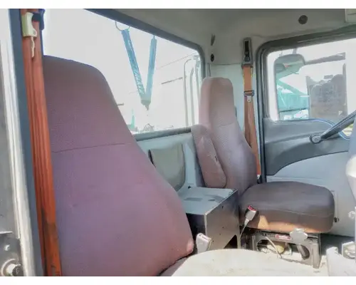 MACK CXU613 Cab Assembly