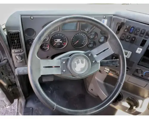 MACK CXU613 Cab Assembly