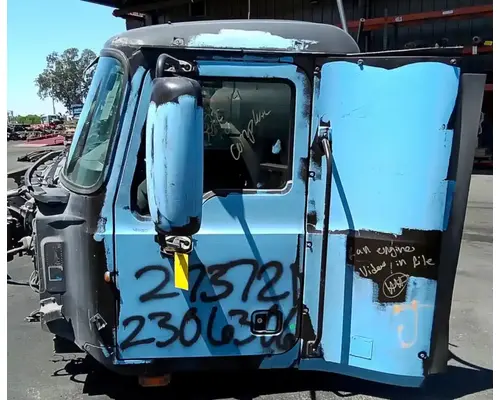 MACK CXU613 Cab Assembly