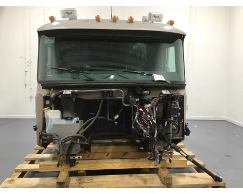 MACK CXU613 Cab
