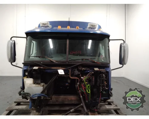 MACK CXU613 Cab