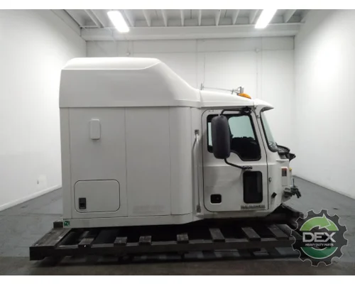 MACK CXU613 Cab