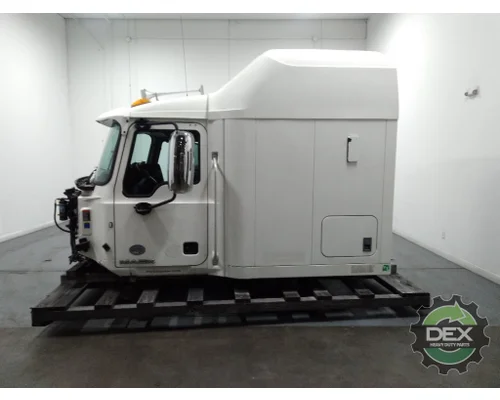 MACK CXU613 Cab