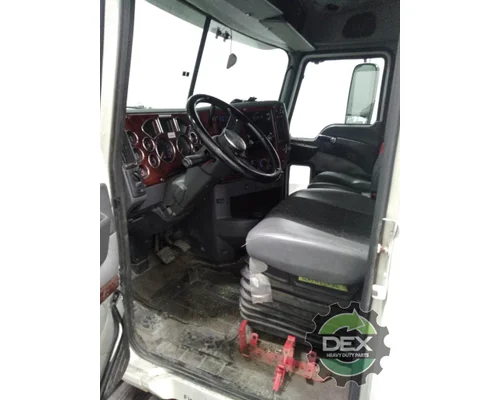 MACK CXU613 Cab