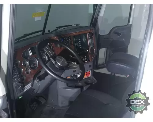 MACK CXU613 Cab