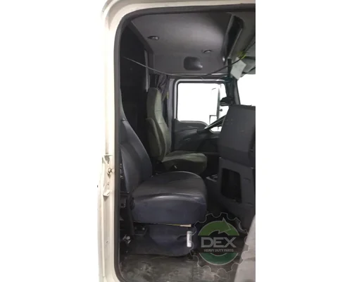 MACK CXU613 Cab