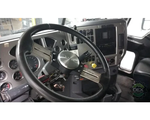 MACK CXU613 Cab