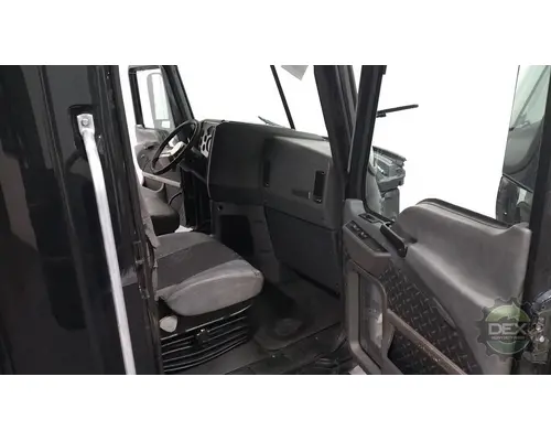 MACK CXU613 Cab
