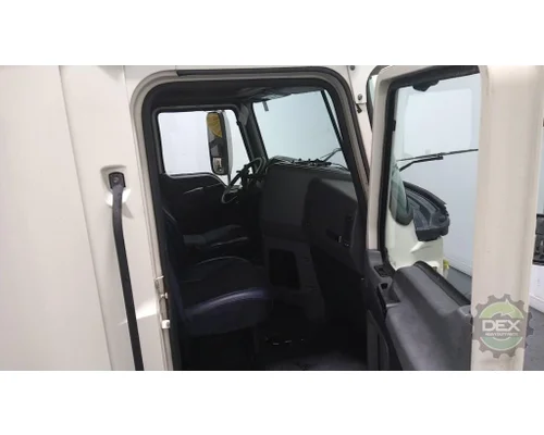 MACK CXU613 Cab