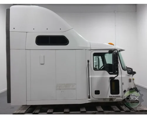 MACK CXU613 Cab