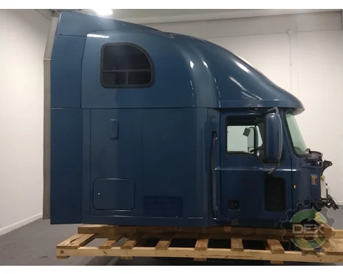 MACK CXU613 Cab