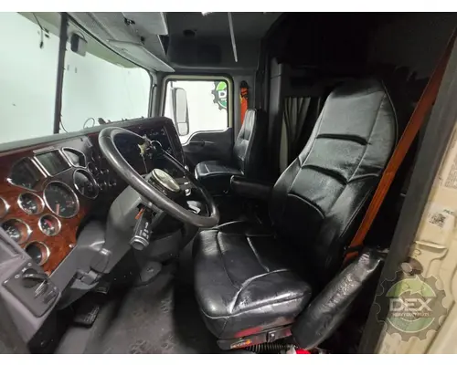 MACK CXU613 Cab